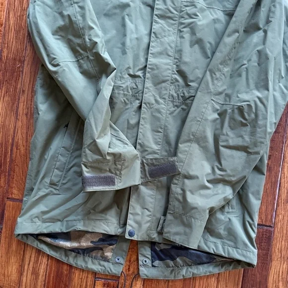 North Face Men's City Breeze Rain Parka Dryvent, Medium